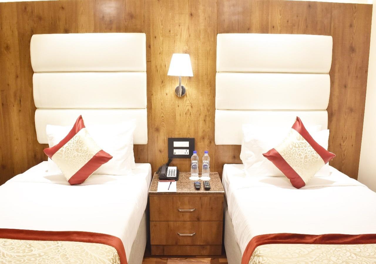 העיר בנגלור Ss Lumina Hotel מראה חיצוני תמונה